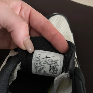Nike skor - Knappt använda Nike skor. Herrstorlek 42,5 