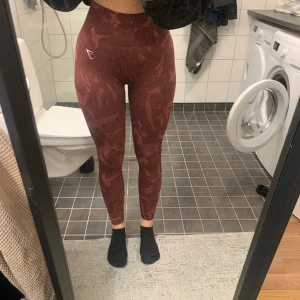 Gymshark tights med scrunch - Iprincip oanvända gymshark tights med scrunch.