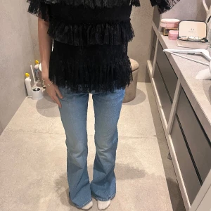 Jätte fina Lee jeans  - Super fina Lee jeans i jätte bra skick!! Storlek W29L31 som tyvärr är stora på mig som har xs💕💕