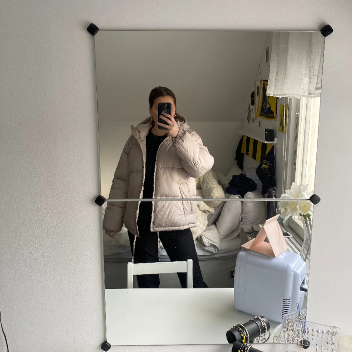 Beige Puffer Jacket - 91