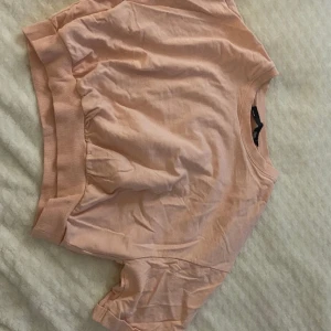 Tröja  - Ny aldrig använd m men känns som s 