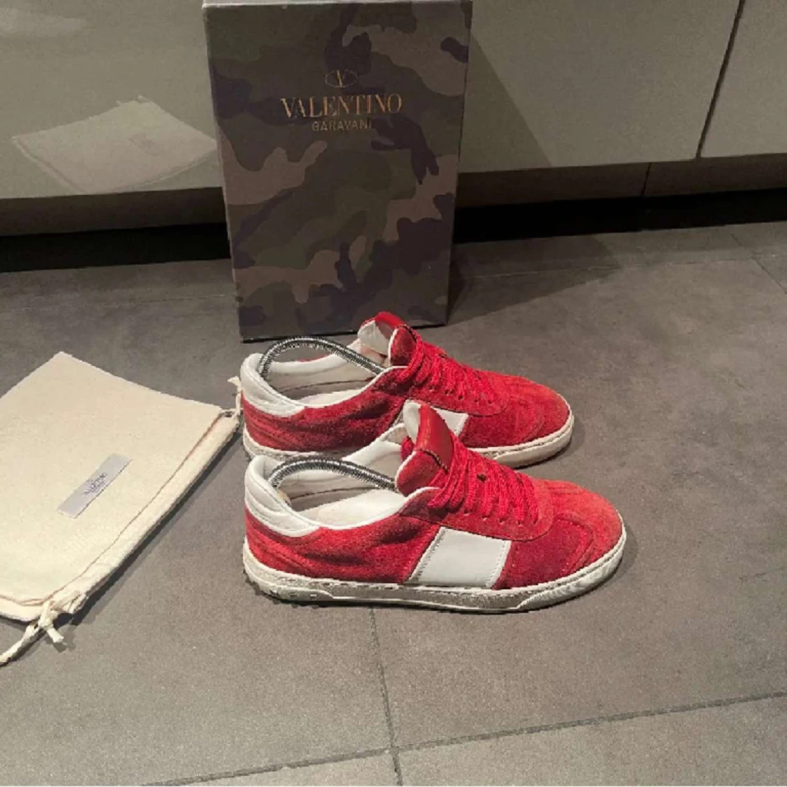 Valentino fly crew  - 90