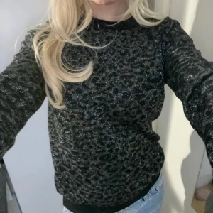 Tröja  - Så cool tröja🩷