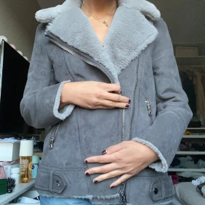 Snygg jacka - Så så snygg och mysig jacka 