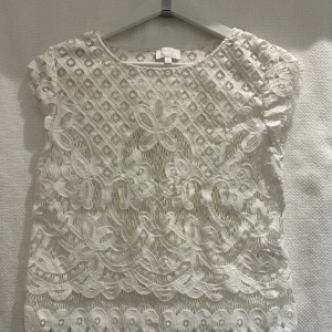 Spetstopp - Spetstopp från märket Vintage Stories.   Strl. S