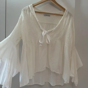 Odd Molly blus - En ganska ny odd Molly blus i sådana fina detaljer💗