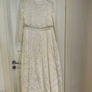 Brudklänning / festklänning från ASOS BRIDE. Använd 1 gång