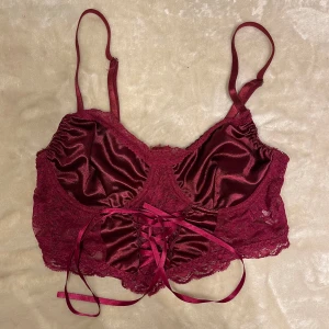 Crop top/korsett - Aldrig använd ❤️