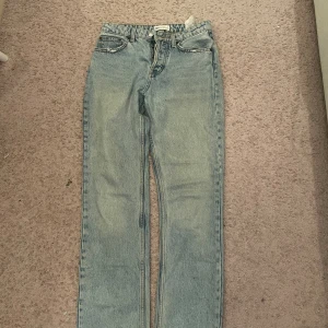 Zara jeans  - Zara jeans mid rise storlek 36