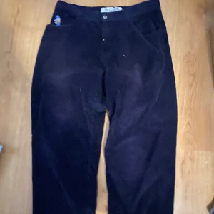 Polar 93 cords  - Polar 93or i perfekt skick Köpt 2022 men slutades använda nån gång förra året. Säljer dem då jag har bytt stil 