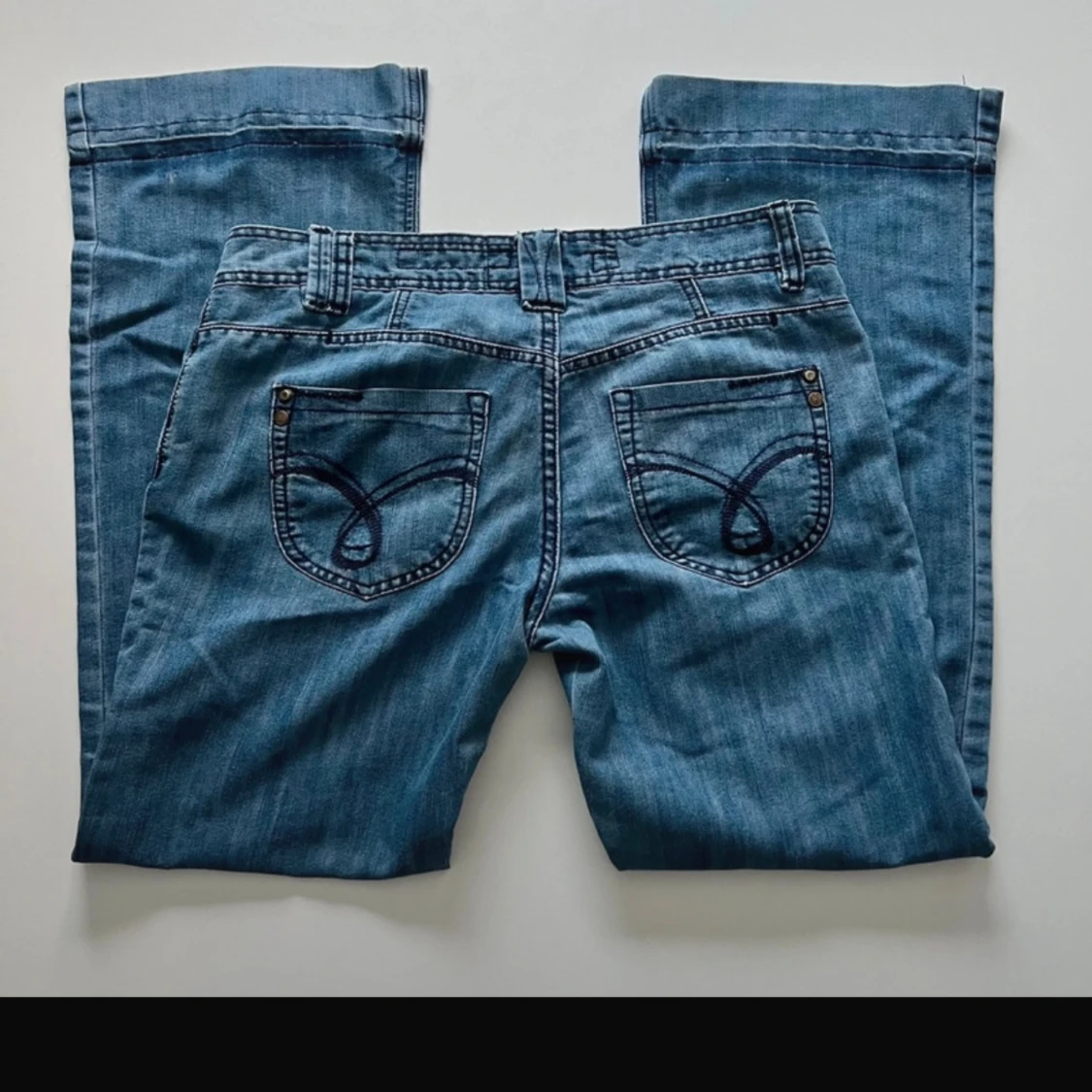 Low waist bootcut jeans  - 91