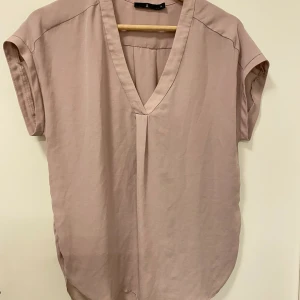 Tunnare blus  - Fint skick 