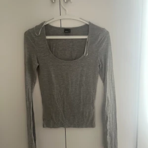 Tröja - Fin tröja från Gina tricot. Bra skick.