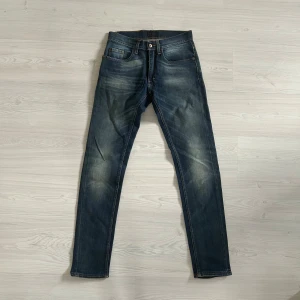 Tiger of Sweden jeans  - Tja säljer nu ett par sjukt snygga jeans från Tiger of sweden i storlek 28 med modellen pistolero för endast 399kr! Pris är ej hugget i sten 🙌
