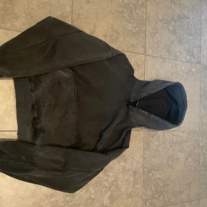 Zara hoodie - Zara hoodie  Storlek: M Cropped, boxy