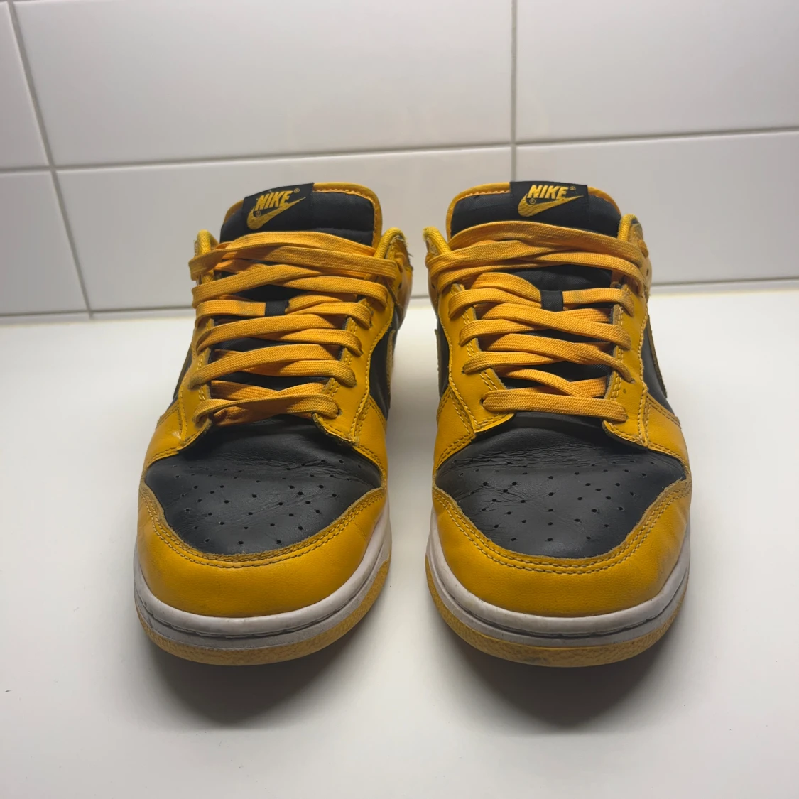 Nike dunks goldenrod - 93