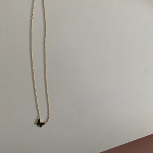 Edblad halsband - superfint, knappt använd 