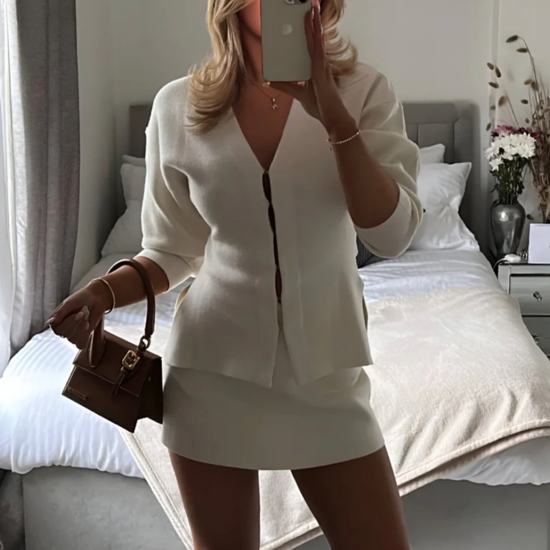 Vitt sett, kjol och topp