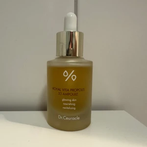 Dr ceuracle serum  - Super populärt serum från Dr ceuracle, använd ca 3 gånger då jag tyvärr inte tål serumet.  Öppnad i januari, köpt för 599:- 