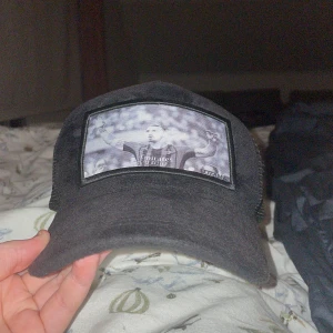 Lozama headwars keps - Svart Zlatan keps, skick 9/10, nypris 599, hör av dig vid frågor eller annat💫