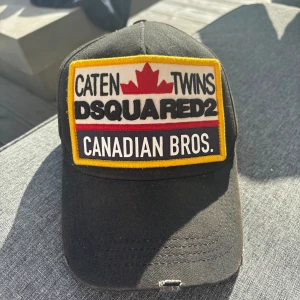 Dsquared2 keps - Knappt använd, köpt 2019 för 2200