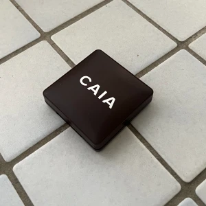 Caia Bronzer palett santiago testad en gång - Testad en gång på ny borste för en utvärdering. 295 nypris.  