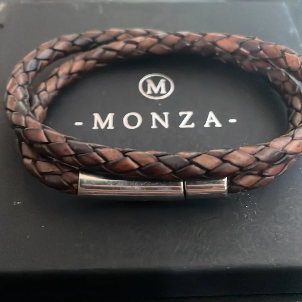 Monza armband nyskick 199kr!. Accessoarer.