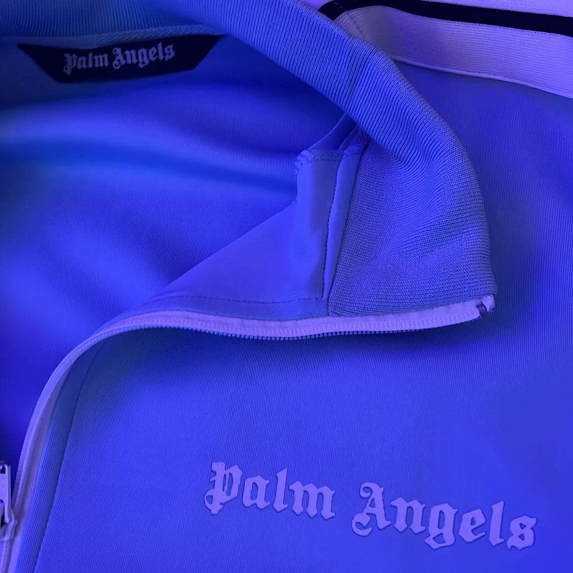 Ljus blå Palm angles tröja   - 90