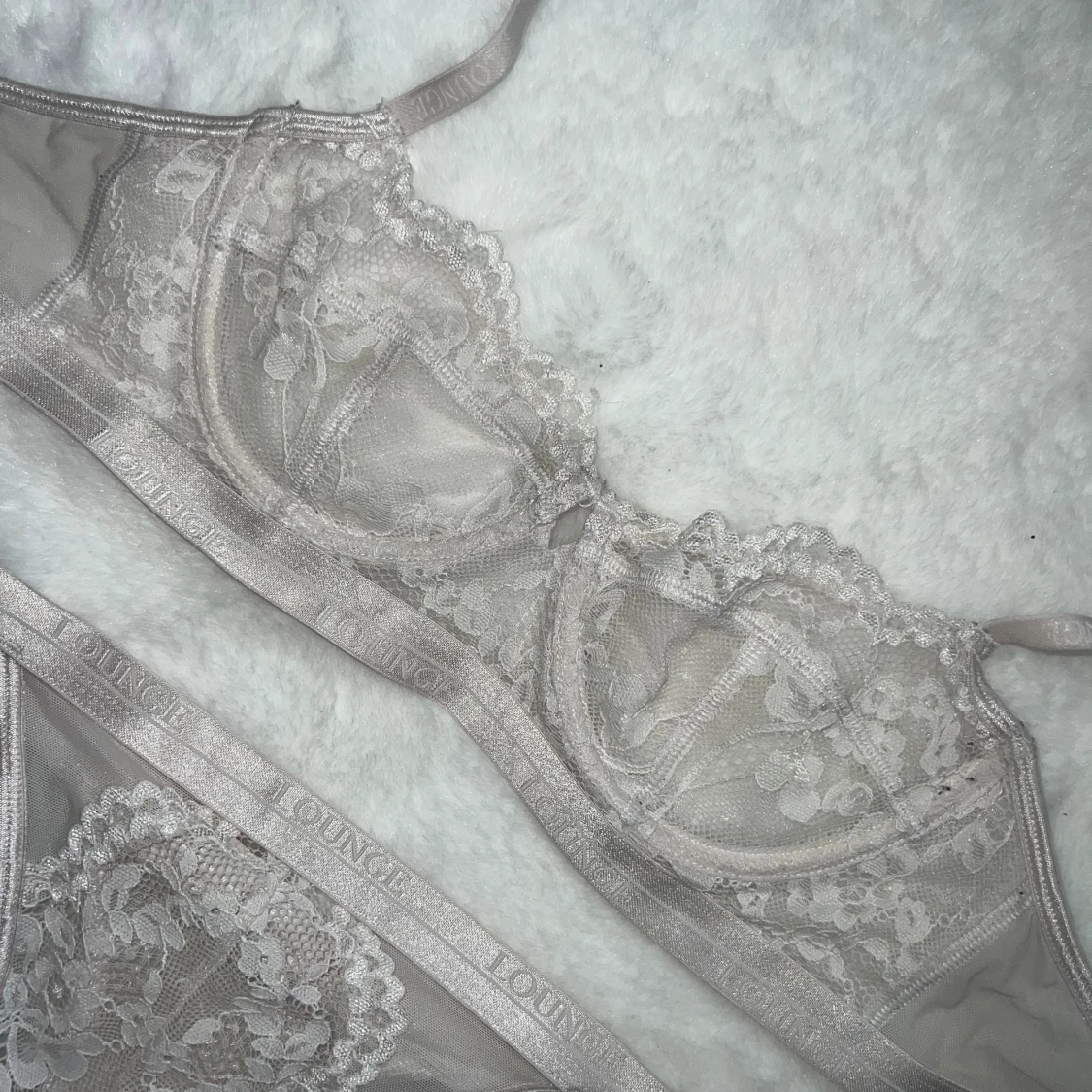 Lounge underwear balcony - 91