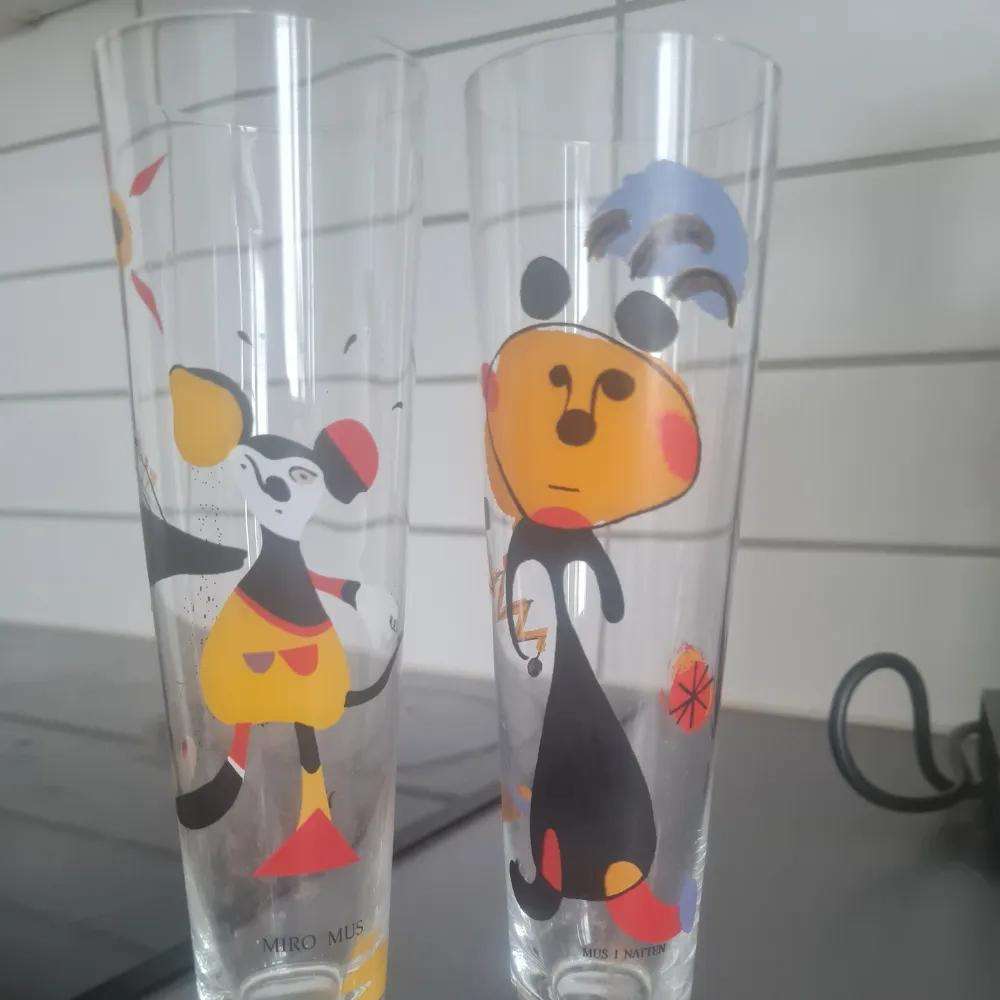 Säljer nu 2 st lasse åbergs öl glas  120 kr st. 200 för bägge. Övrigt.