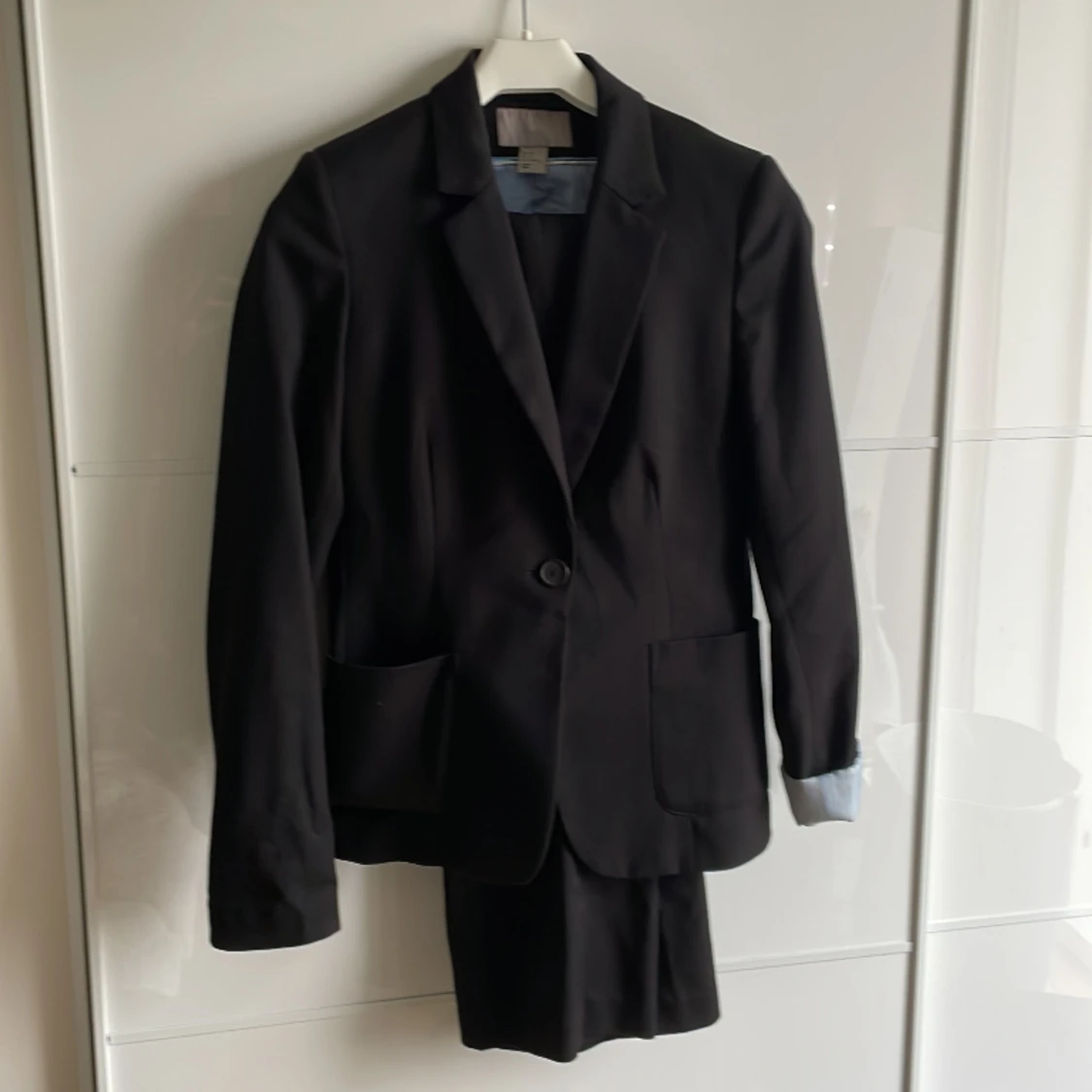 Komplett kostym från HM S38