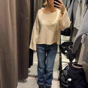 Stickad tröja  - Säljer denna jätte fina stickade tröjan från zara