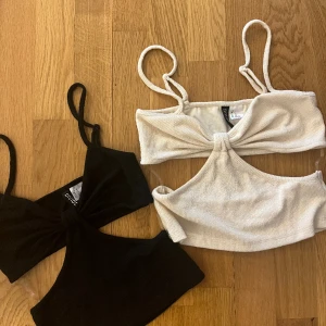 Topp - köp båda för 60kr:) Fint skick och endast använd ett par få gånger. Den svarta är storlek xs och den vita S!