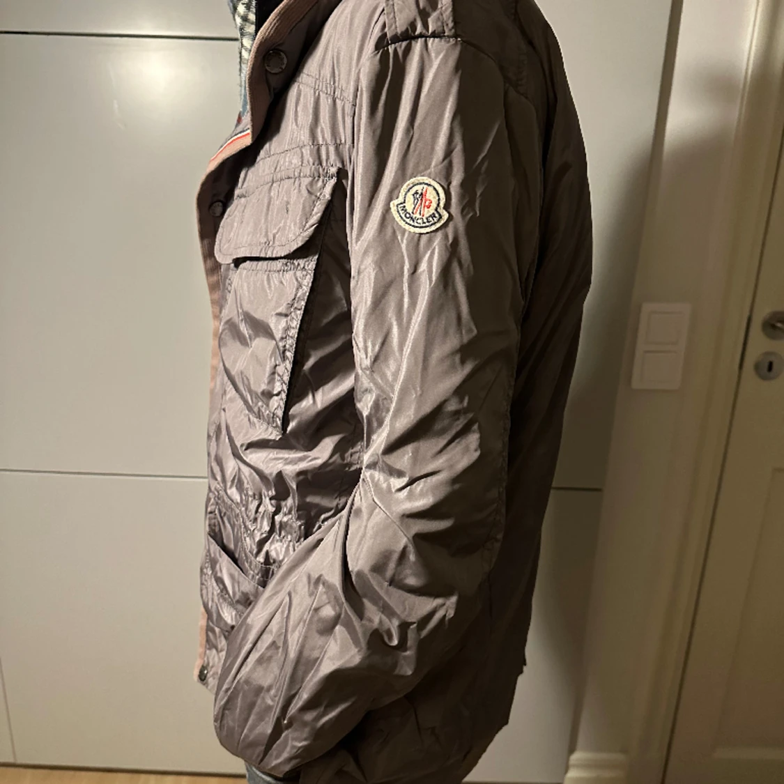 Säljer min Moncler cardigan!