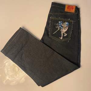 Red Monkey Company wide jeans. Baggy fit. Excelent condition. 