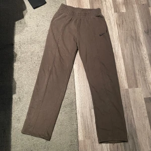 Nike Mjukisar - Vintage Nike mjukisbyxor Stl - S Dam Ge mig ett bud!!