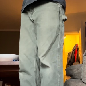 Carhartt carpenters - Stl 31x30. Stabila byxor i fint skick.