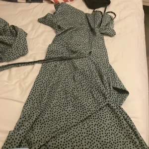 Finns 2 stycken i storlek 36 och 38 - Kom priv