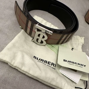 Burberry bälte - Kvitto finns me!! 