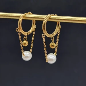 Handgjorda örhängen  - Handgjorda örhängen●Följ :@ekjewelryofficial🤲 ● 💎Material- 100% rostfritt stål och pärlor ●Örhängeskrokar -rostfritt stål. Nickel fri. Längd -4cm.Vattentåliga, ändrar inte färgen! Köp för 1st-90kr eller 120kr/paret