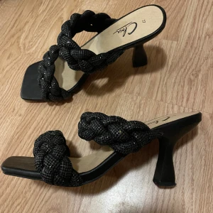 Klackskor glitter  - Använda 1 gång. Storlek 37