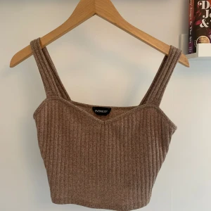 Linne, even&odd - Brunt/ beiget linne från Even&Odd i storlek L men passar även M🤎 använd ca 2 gånger och i mycket fint skick!