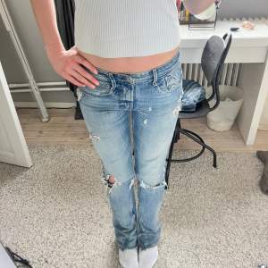 As snygga ljusblå lågmidjade replay jeans❤️‍🔥storlek W29 L32❣️