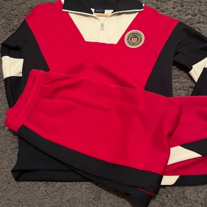 Gant tracksuit  - Storlek M