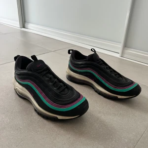 Nike Air Max 97 - Oanvända skor som bara tar plats  Original pris: 2 299kr