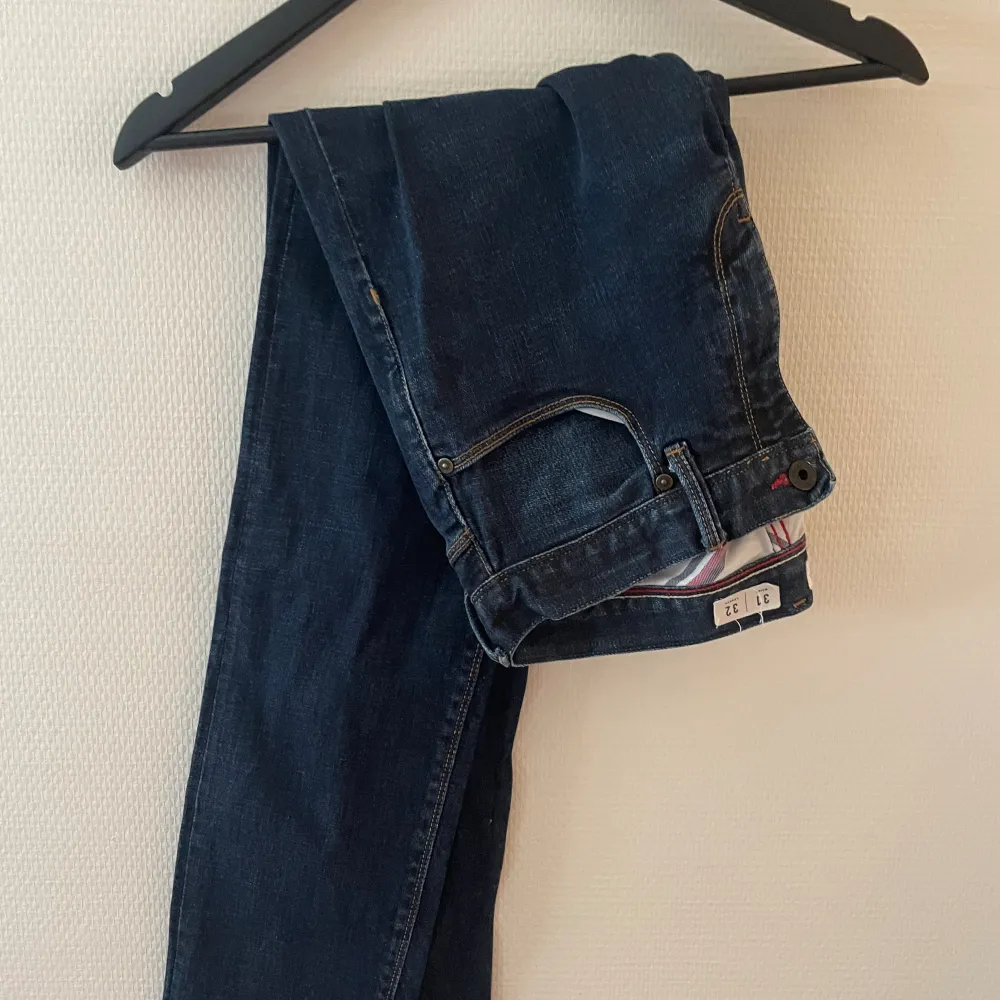 Riktigt snygga Tommy Hilfiger jeans🙌🏻. Jeans & Byxor.