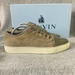 Lanvin skor - fina lanvin skor | skicket är topp 8,5/10 | storlek uk 7~42eu | dustbag ingår | skriv vid frågor.