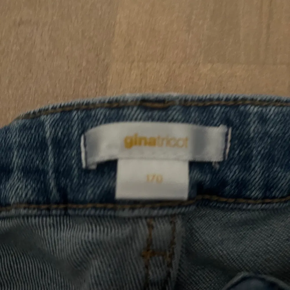 Gina jeans, inte alls använda. . Jeans & Byxor.