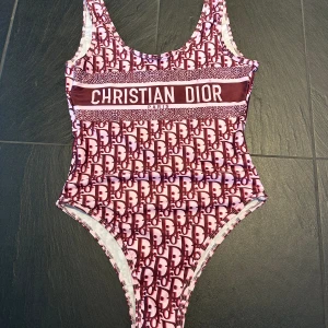 Baddräkt  - Fin oanvänd baddräkt. Storlek S