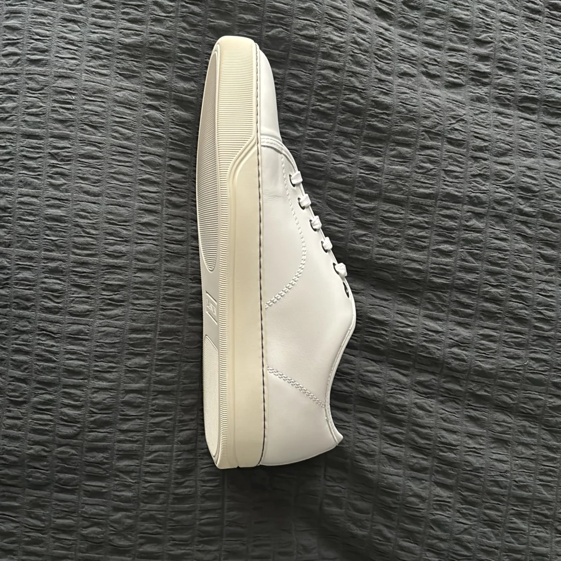 Helt nya lanvins t - 90